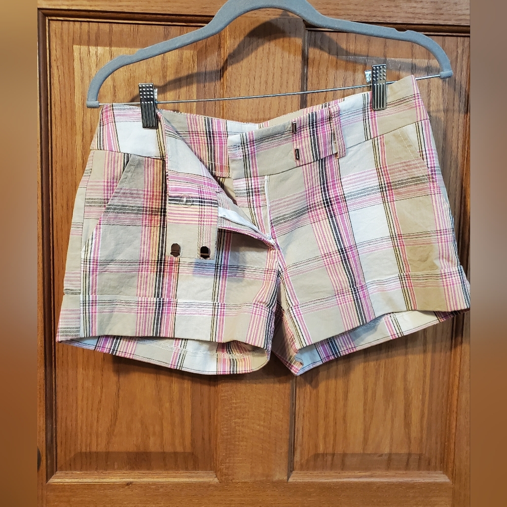 💥💥3/$15💥💥Necessary Objects Women's Shorts - Picture 3 of 9